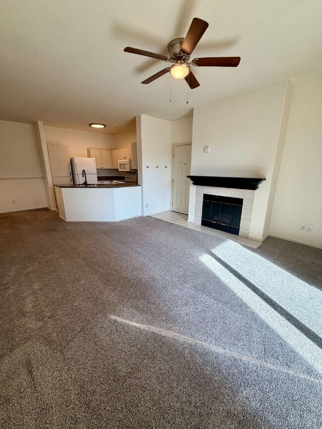 Building Photo - Move In Prior to April 30, 2026 and We'll Waive April 2026 Rent!  Don't Miss This 2 Bed/2 Bath Pi...