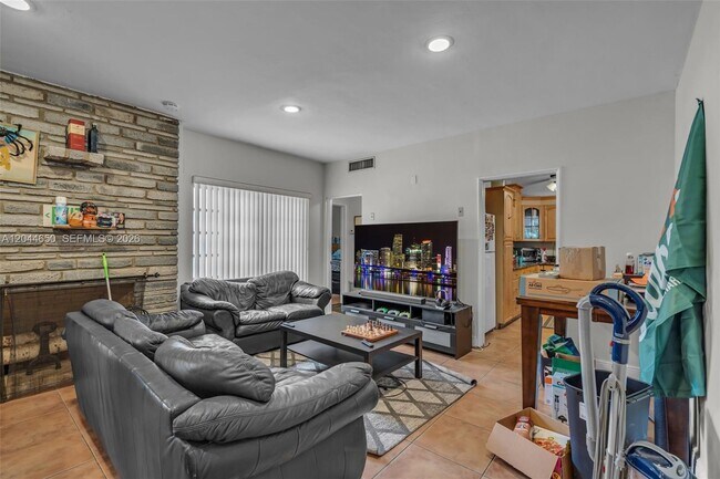 Building Photo - 1439 Miller Rd