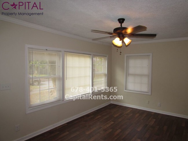 Building Photo - 1361 Westboro Dr SW