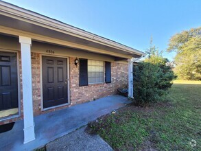 Building Photo - 4804 Tradewinds Dr