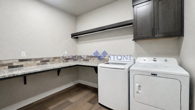 Building Photo - Brand New Duplex in Meridian!