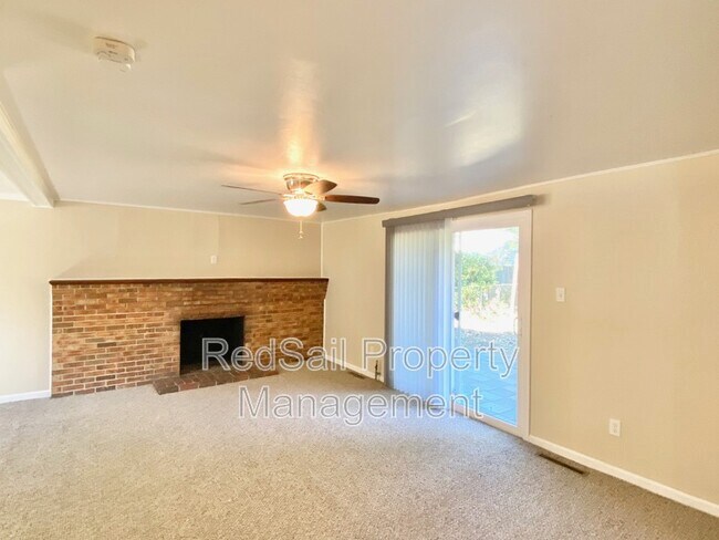 Building Photo - 146 Linbrook Dr