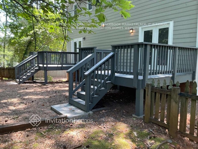 Building Photo - 129 Parks Cir