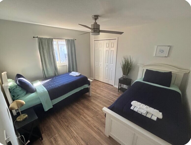 Building Photo - 5019 23rd St E