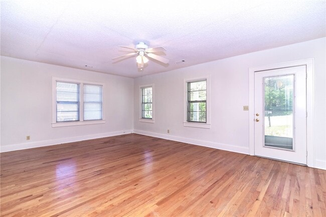 Building Photo - 583 N Assembly Dr