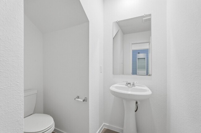 Building Photo - 731 Wagtail Dr