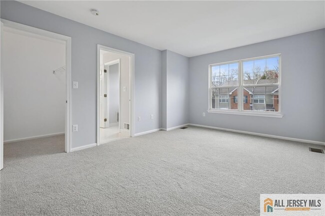 Building Photo - 103 Berkshire Dr