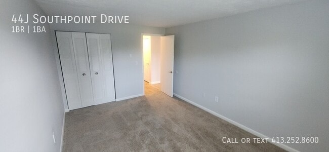 Building Photo - 44 Southpoint Dr