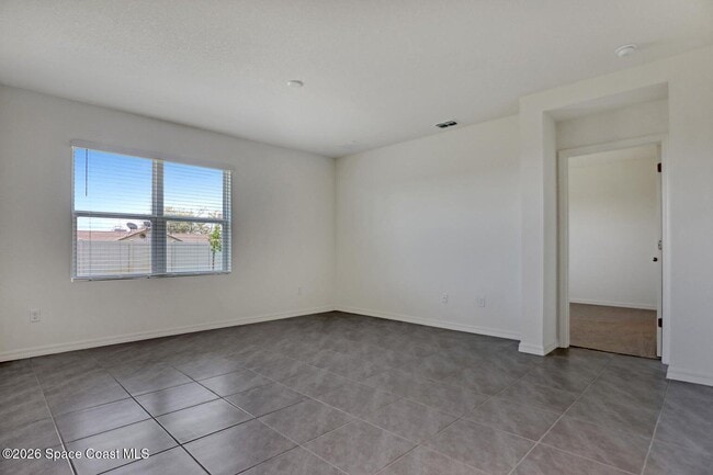 Building Photo - 1422 McFarland Dr