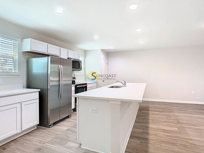 Building Photo - 3821 SW 43rd Ct