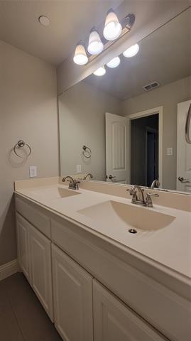 Building Photo - 709 Lowveld Dr
