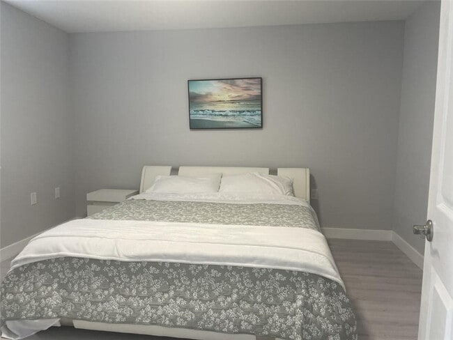 Building Photo - 1721 Whitehall Dr