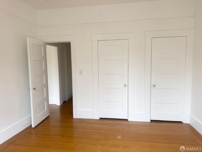 Building Photo - 1459 Haight St