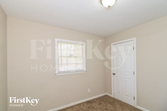 Building Photo - 6698 Kull Dr