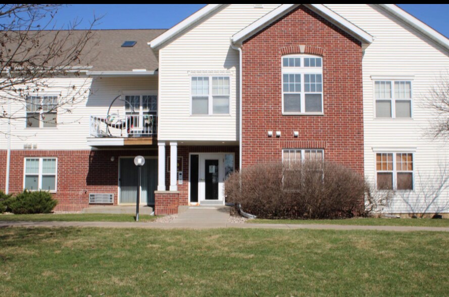 Primary Photo - 33A Grand Canyon Dr