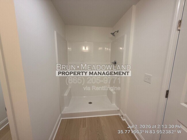 Building Photo - 1725 Bennett Vlg Dr