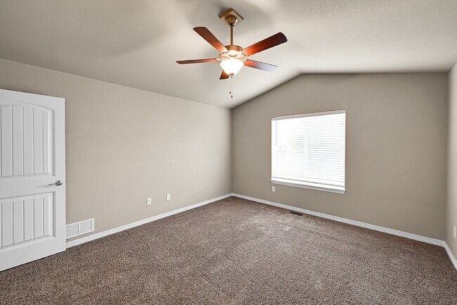 Building Photo - $2,550 - 4 Bed, 3 Bath Home in Colorado Sp...