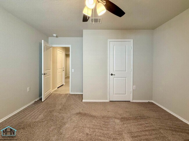 Building Photo - 6610 Hibiscus Falls