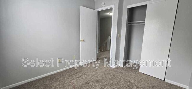 Building Photo - 5404 Evard Rd
