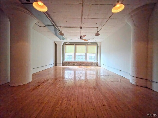 Building Photo - 1709 Washington Ave