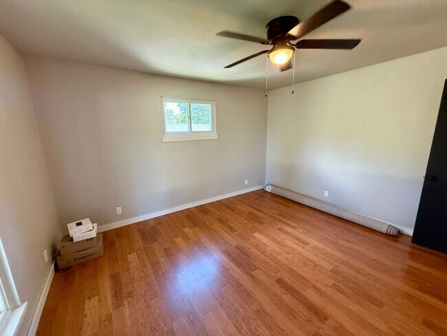 Building Photo - 316 Marzee Ann Dr