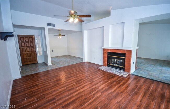 Building Photo - 6762 Shelter Ln