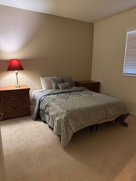 Building Photo - 8192 Mulligan Cir