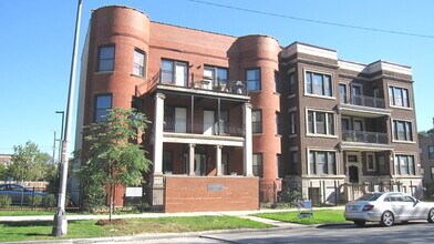 Building Photo - 4615 S Michigan Ave