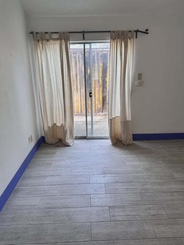 Building Photo - 4124 Hollow Oak Dr