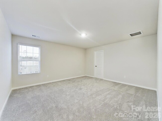 Building Photo - 15138 Windy Plns Rd