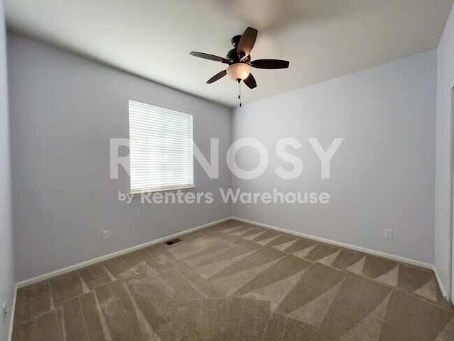 Building Photo - 25104 E Pinewood Pl
