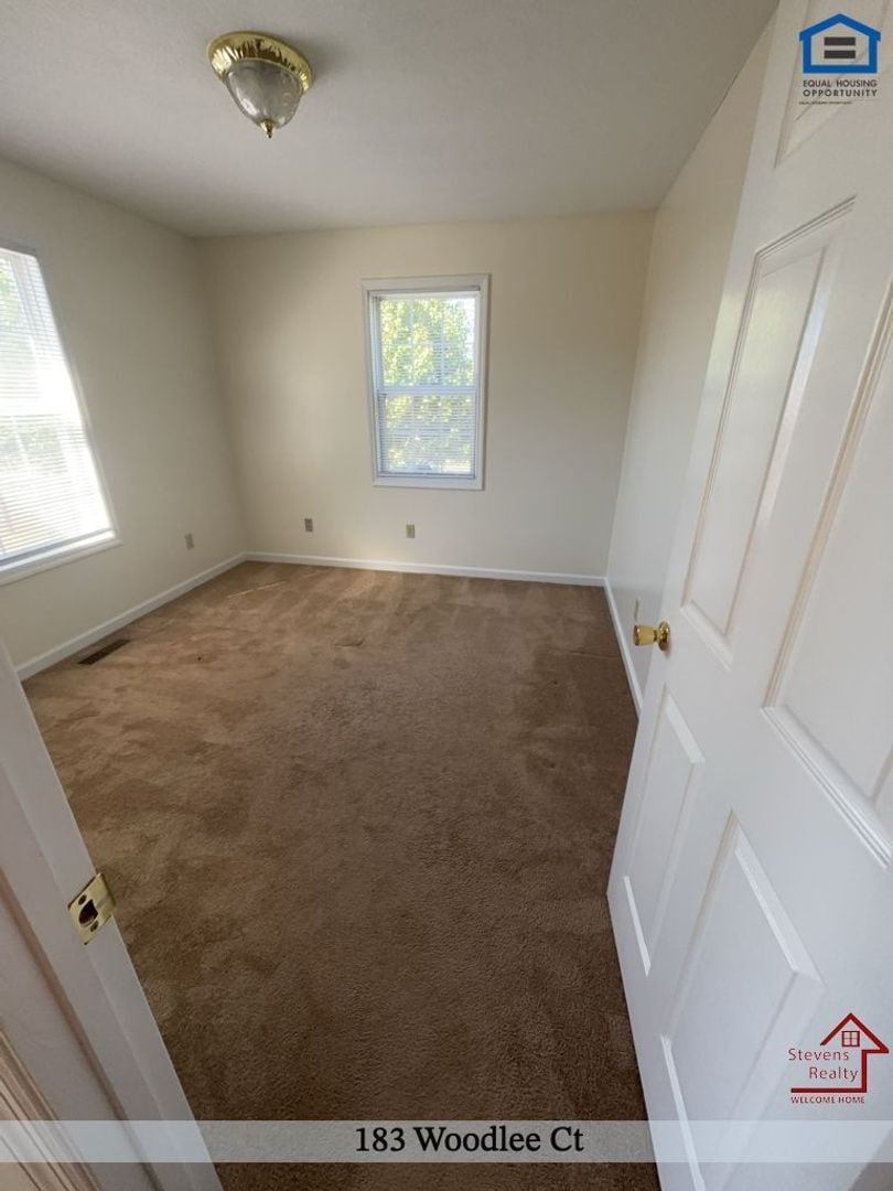 Building Photo - 183 Woodlee Ct