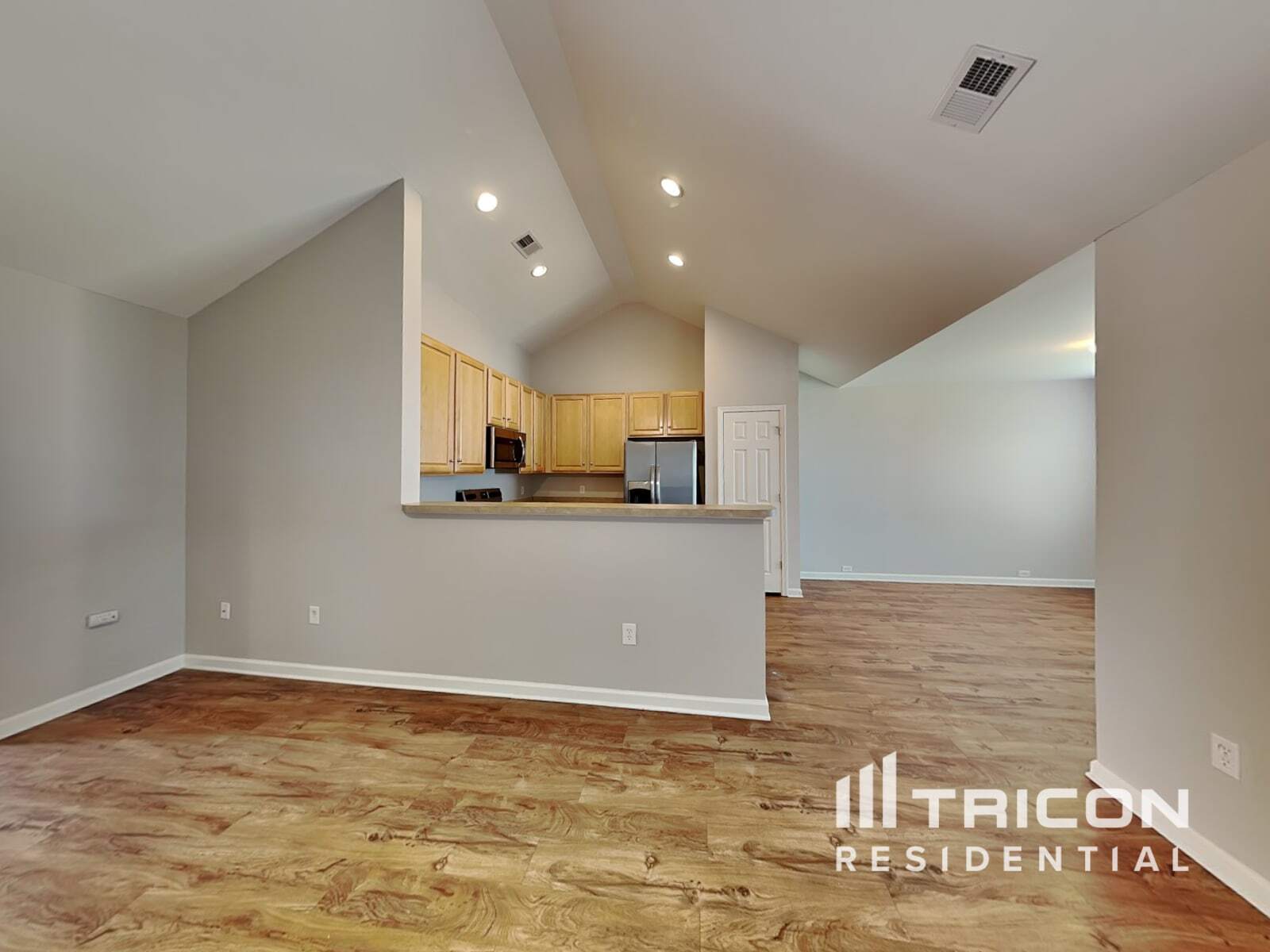 Building Photo - 300 Barnevelder Dr