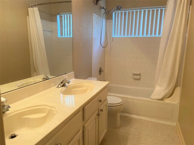 Building Photo - 6918 Springcrest Ct