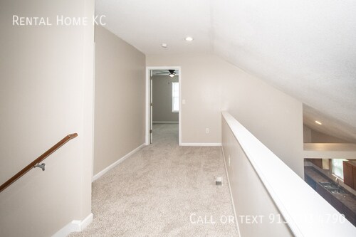 Building Photo - 1933 N 80th Ct