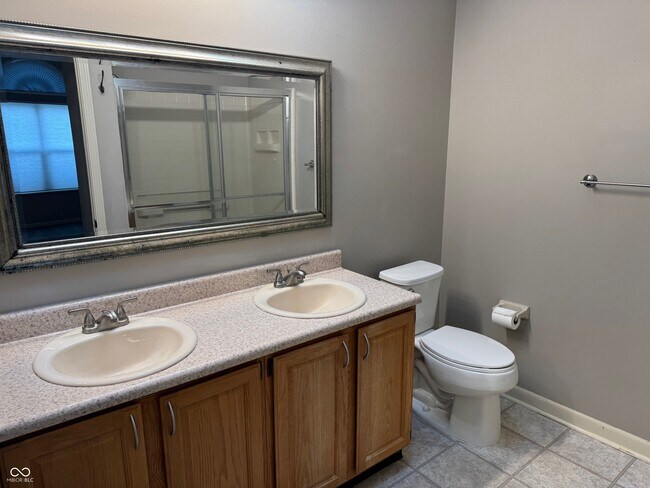 Building Photo - 6625 Sunloch Ct