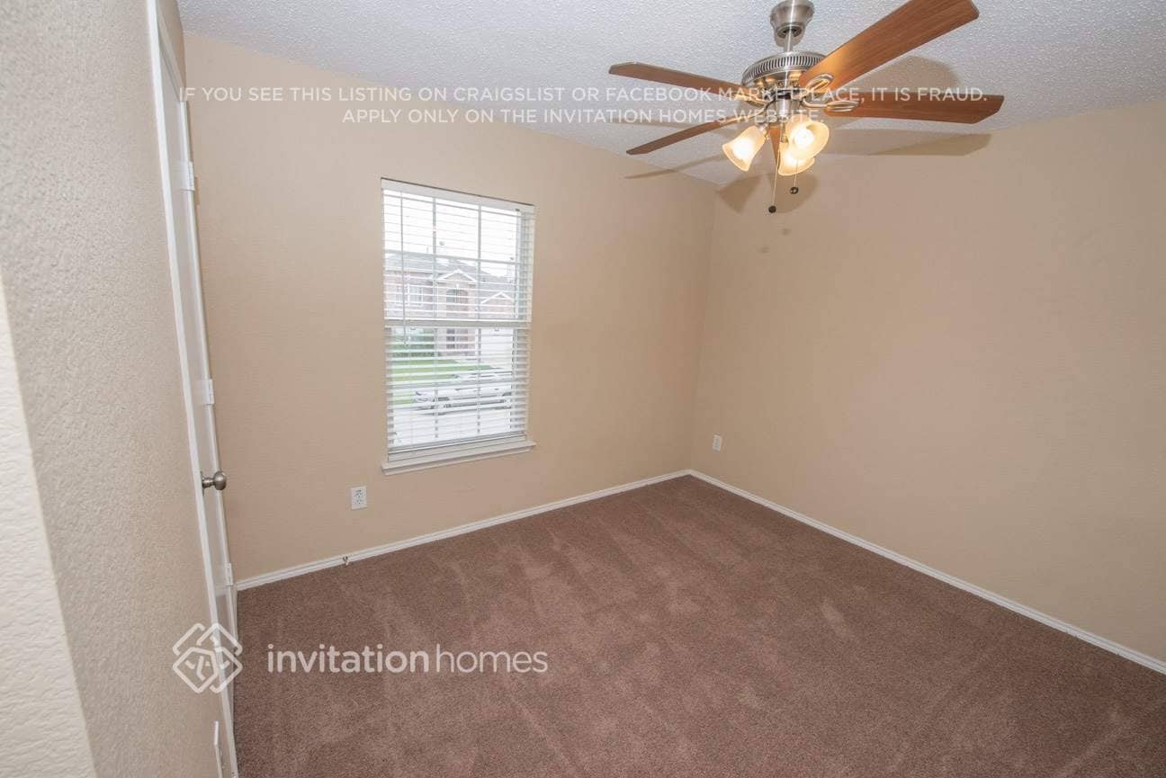 Building Photo - 7712 Regent Dr