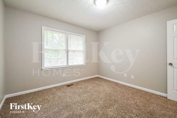 Building Photo - 268 Yellowstone Dr