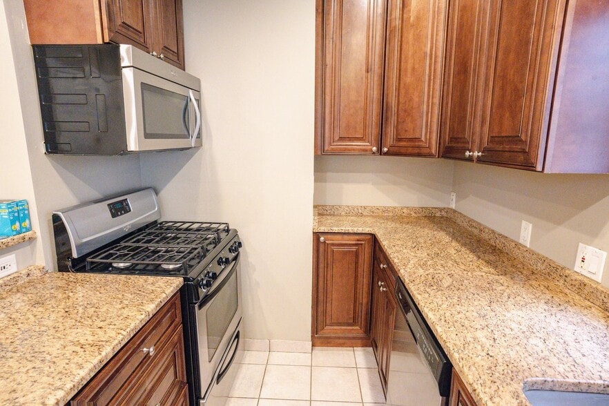 Kitchen 1 - 747 Adams Ave