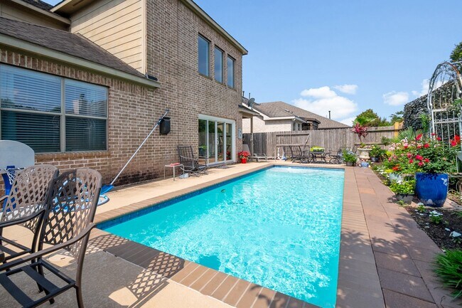 Building Photo - 24514 San Pellino Dr