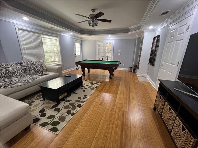 Building Photo - 7190 Belcrest Dr