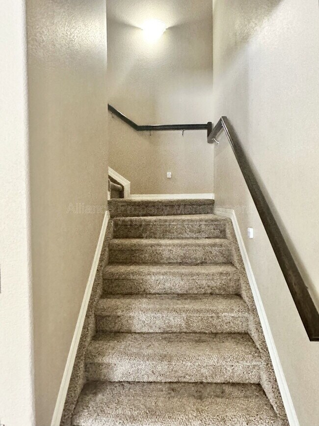 Building Photo - 9532 Bryce Canyon Dr