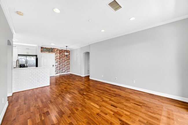 Building Photo - Luxury Downtown San Diego Condo | 2BR/2BA at Park Blvd West – $2950/mo