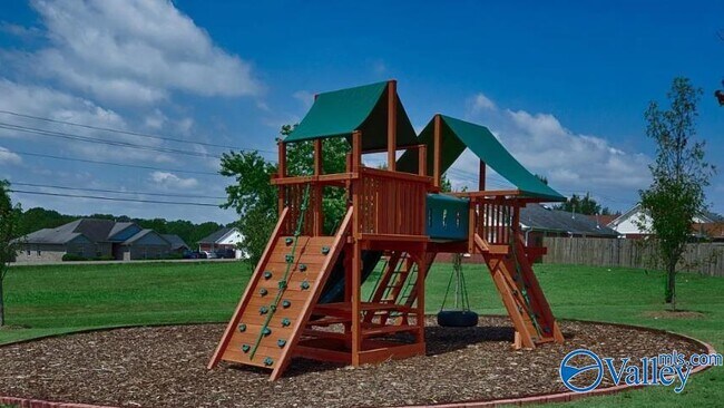 Building Photo - 336 Jackson Pt Cir