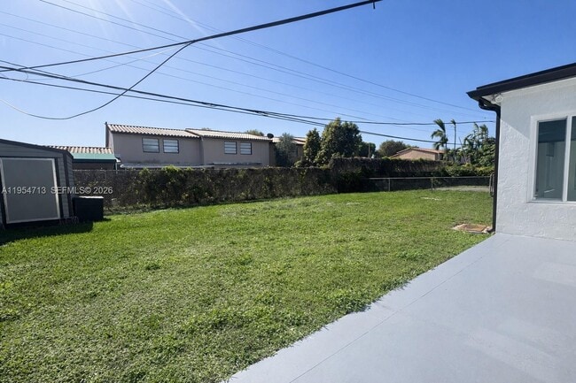 Building Photo - 7980 SW 37th Terrace