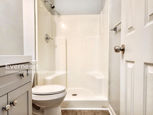 Building Photo - 10202 Hamilton Glen