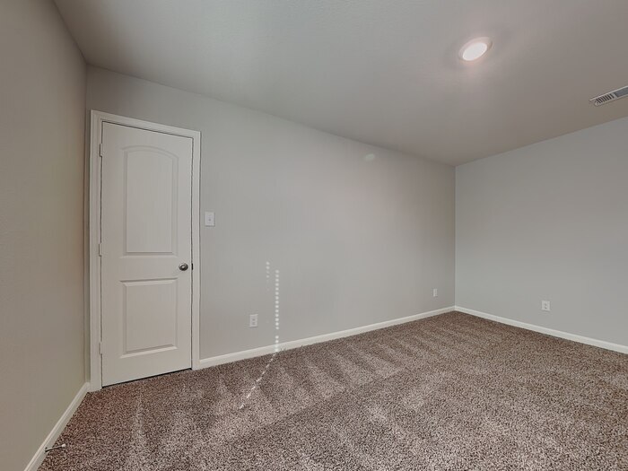 Building Photo - 9609 Teton Vis Dr