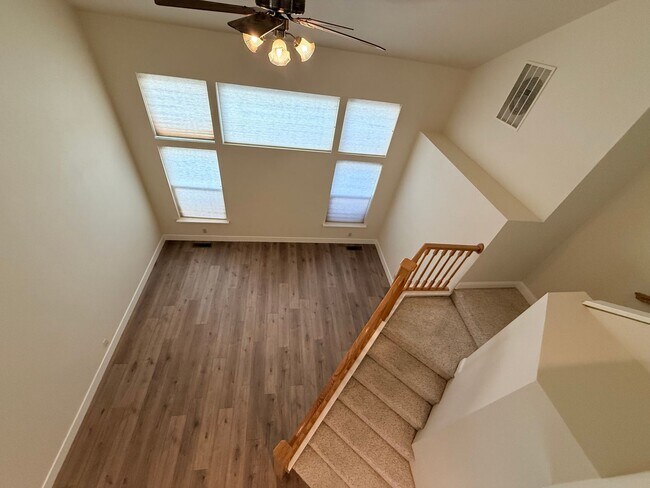 Building Photo - 3056 Alpine Creek Rd