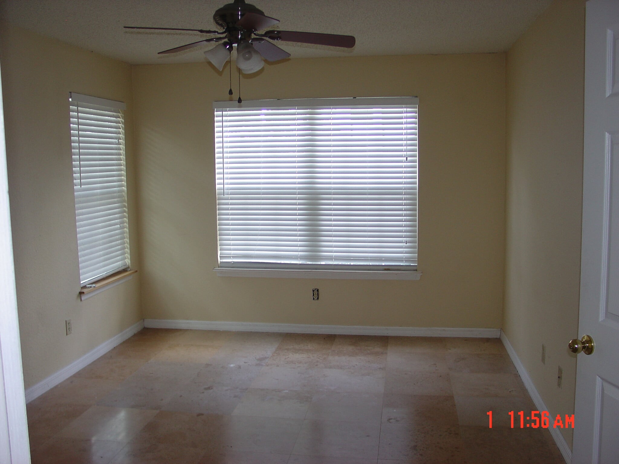 Building Photo - 2550 N Alafaya Trl