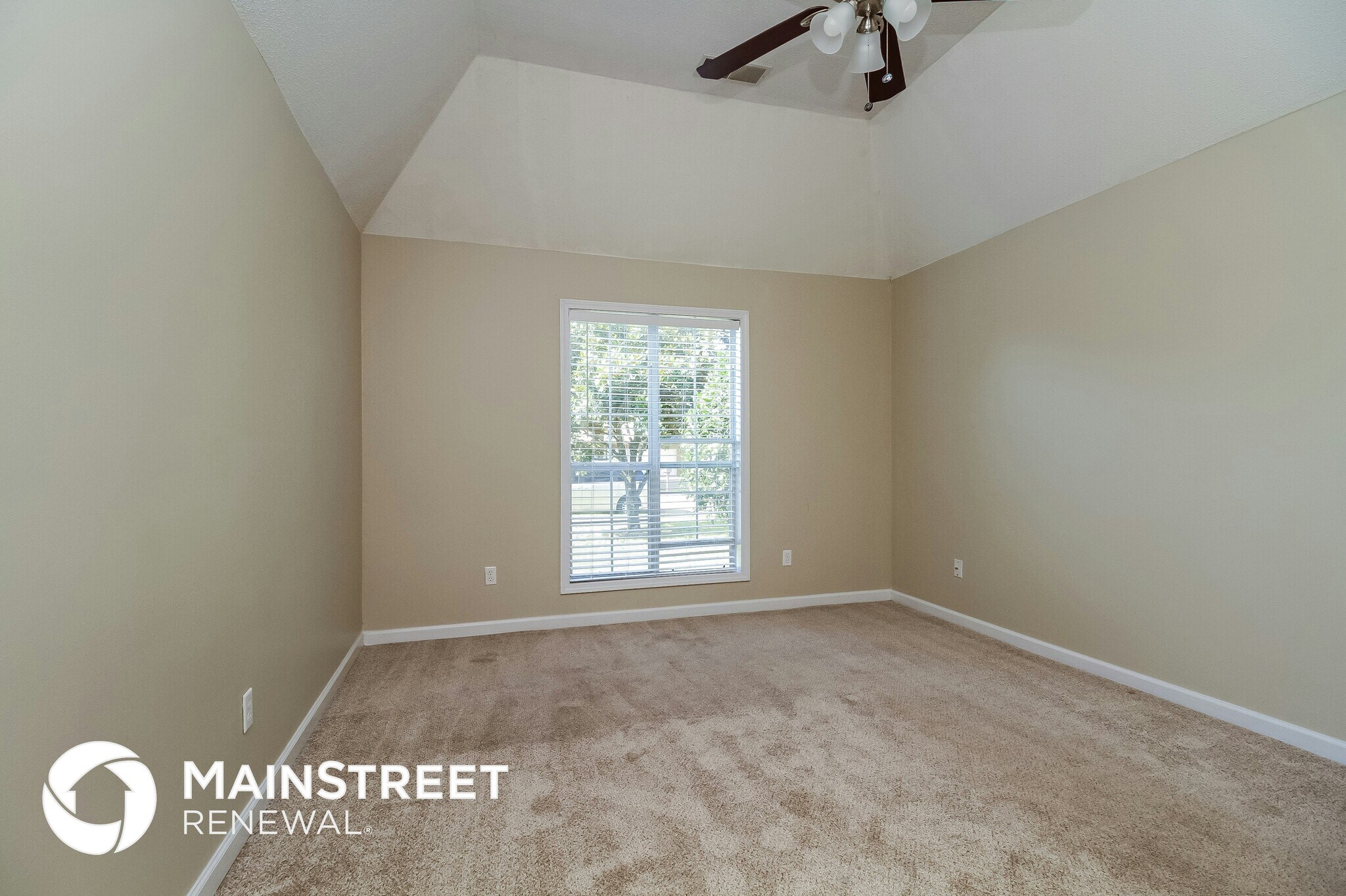 Building Photo - 10104 Fox Chase Dr